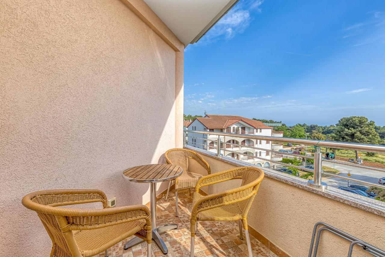 Sunrise Apartments Rovinj Bagian luar foto