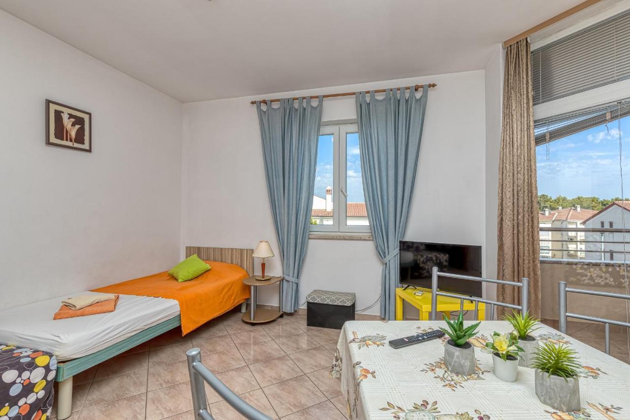 Sunrise Apartments Rovinj Bagian luar foto