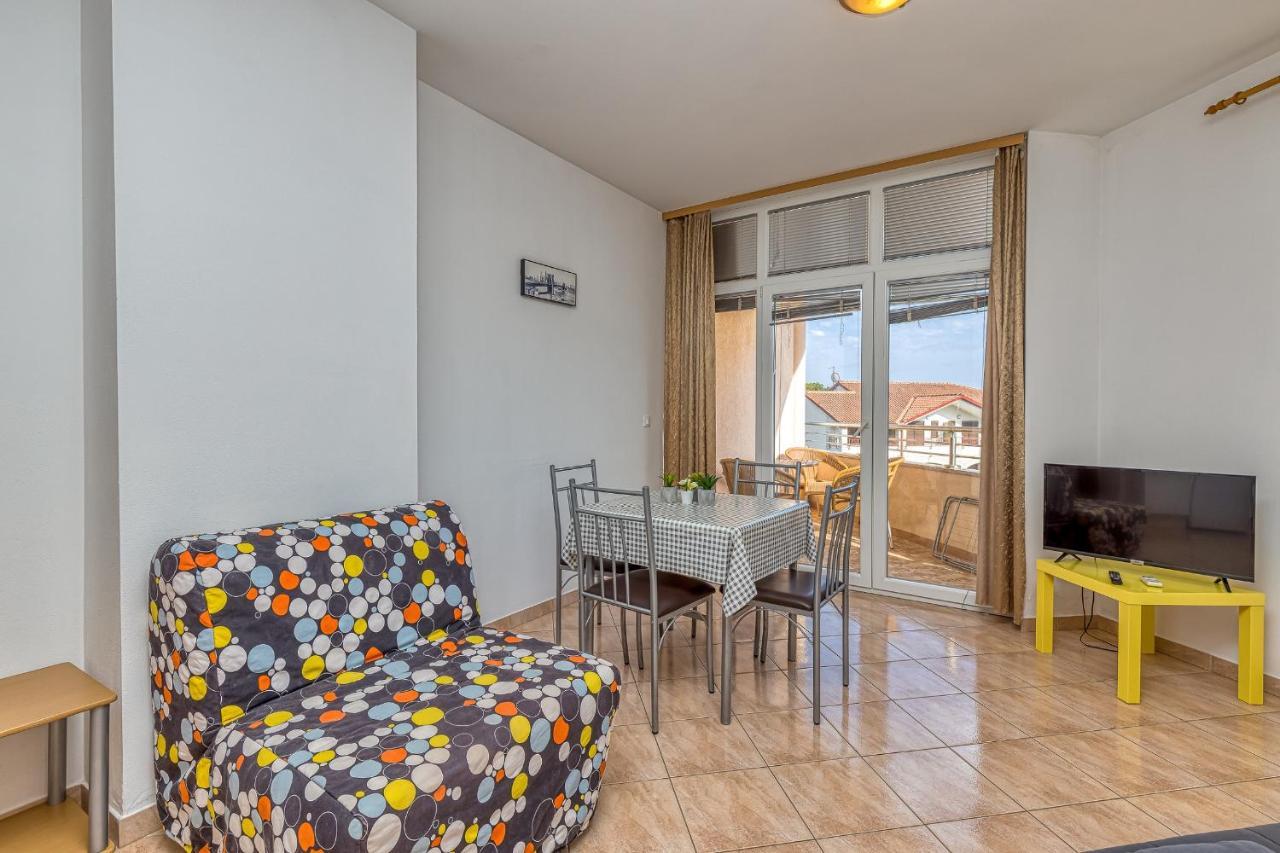 Sunrise Apartments Rovinj Bagian luar foto