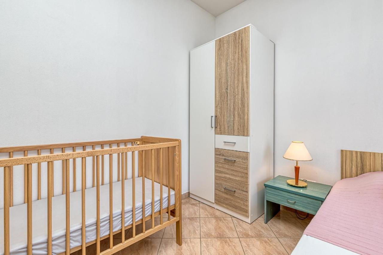 Sunrise Apartments Rovinj Bagian luar foto