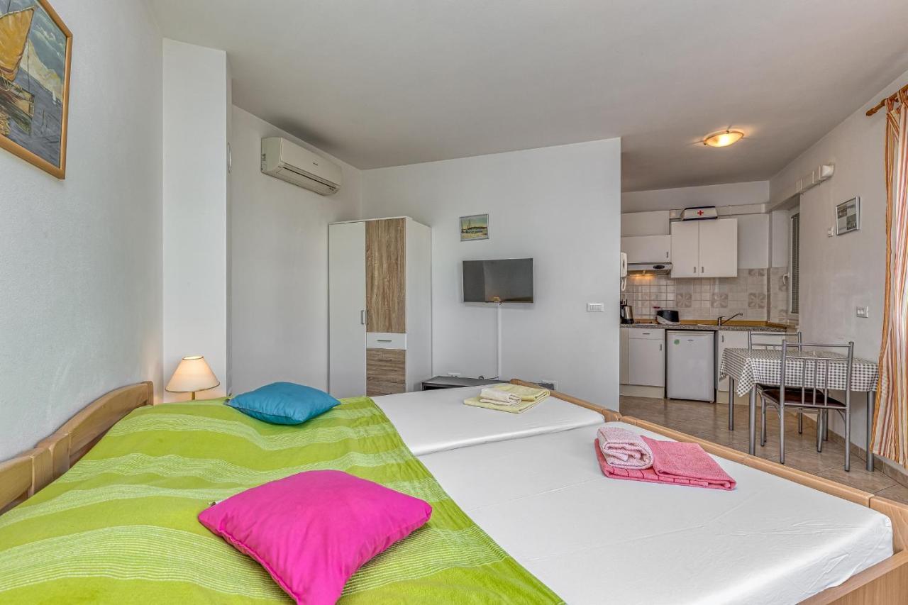 Sunrise Apartments Rovinj Bagian luar foto