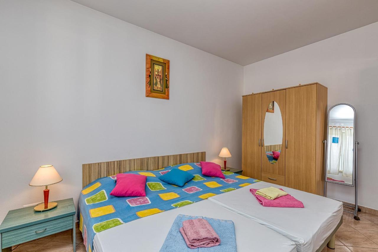 Sunrise Apartments Rovinj Bagian luar foto