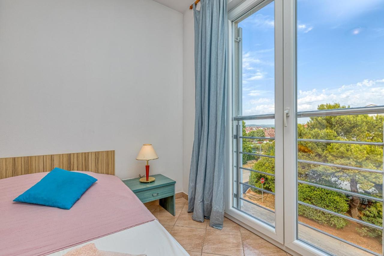 Sunrise Apartments Rovinj Bagian luar foto